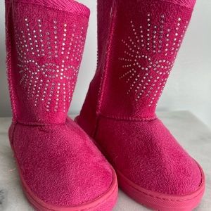 New pink “ugg like” boots!
